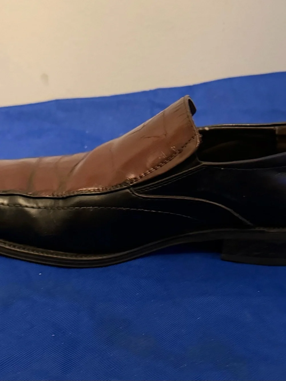 Vintage Black and burgundy genuine leather Slip-On Loafers